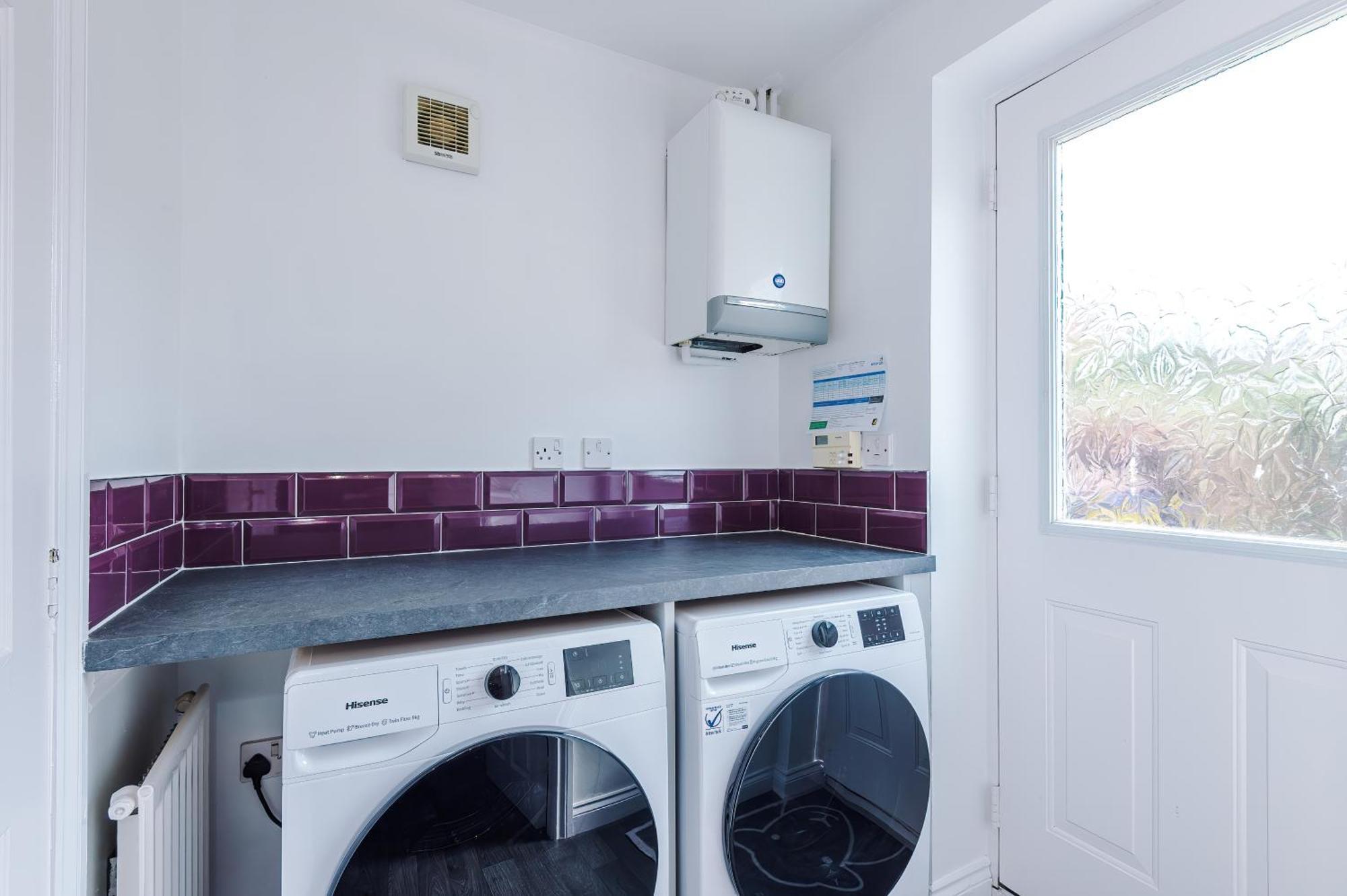 Beach Retreat With Hot Tub Sleeps 8 Prestatyn Exterior photo