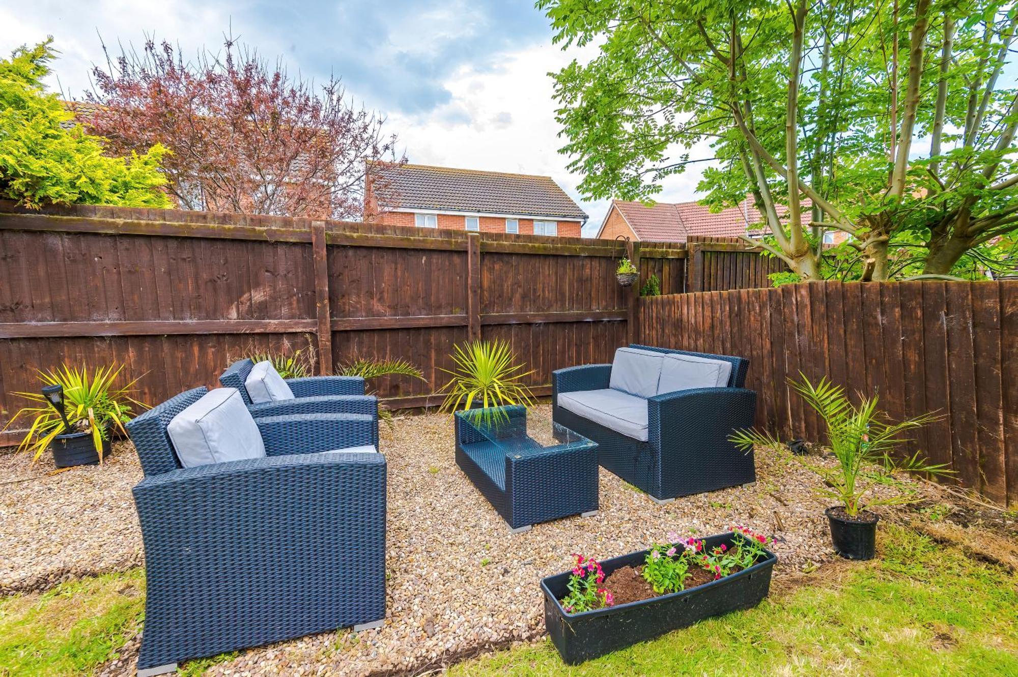 Beach Retreat With Hot Tub Sleeps 8 Prestatyn Exterior photo